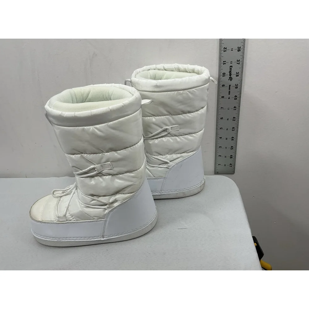 Girls IXU Pull On Midcalf Lined Snow Boots Size 5.5 White Lace Up Flat Heel